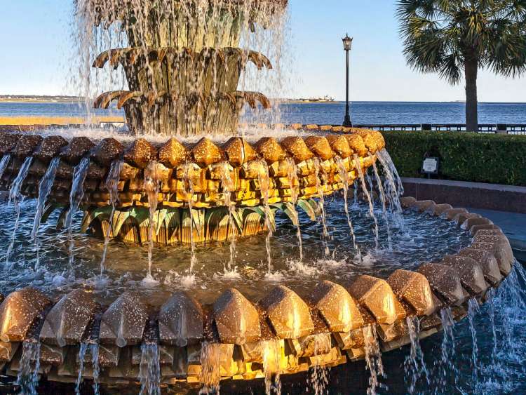 South Carolina, Charleston, Waterfront Park, Pineapple Fountain.