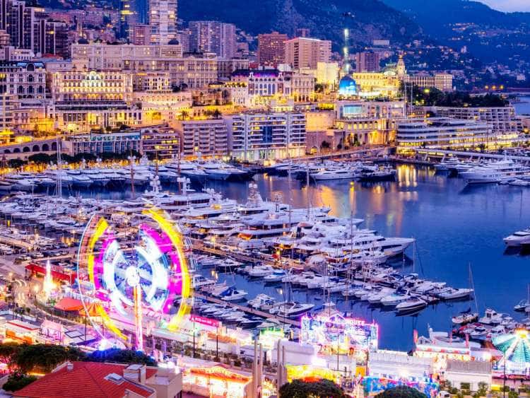 Principality of Monaco, Monaco, Cote d'Azur, French Riviera, Monte Carlo, View across the Marina of Monte Carlo