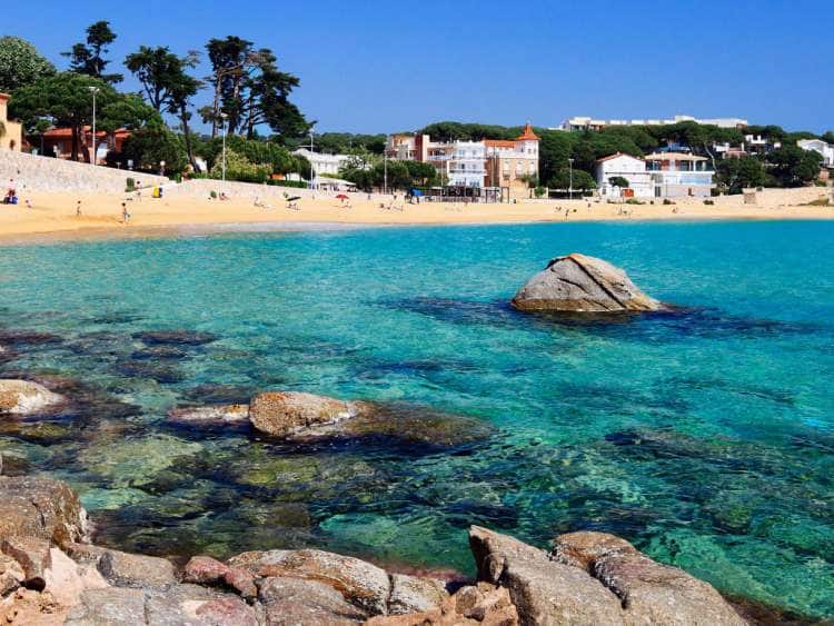 Spain, Catalonia, Girona district, Costa Brava, Palamos, View of Platja del Castell beach, located in La Fosca neighborhood
