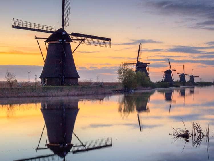 Netherlands, South Holland, Benelux, Kinderdijk, Kinderdijk is a collection of 19 authentic windmills, which are considered a Dutch icon