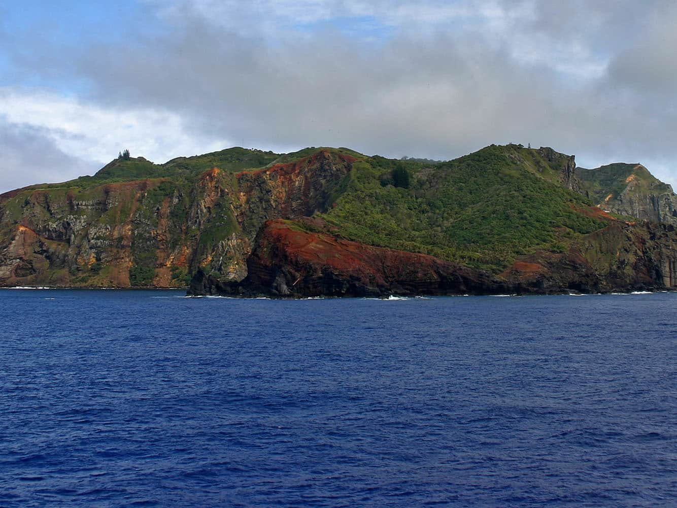 cruises visiting pitcairn island