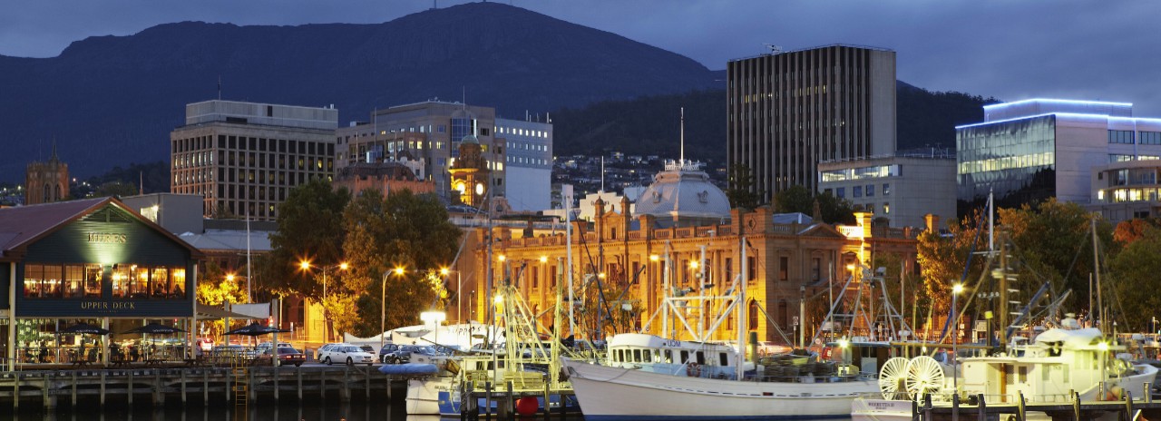 Australia, Tasmania, Hobart, Sullivan's Cove, Hobart Harbor