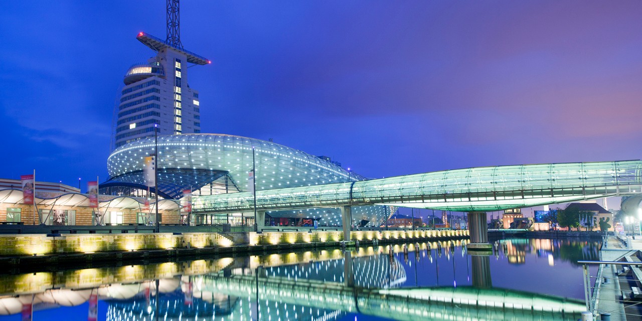 Germany, Bremen, North sea, Bremerhaven, New Port, Climate House