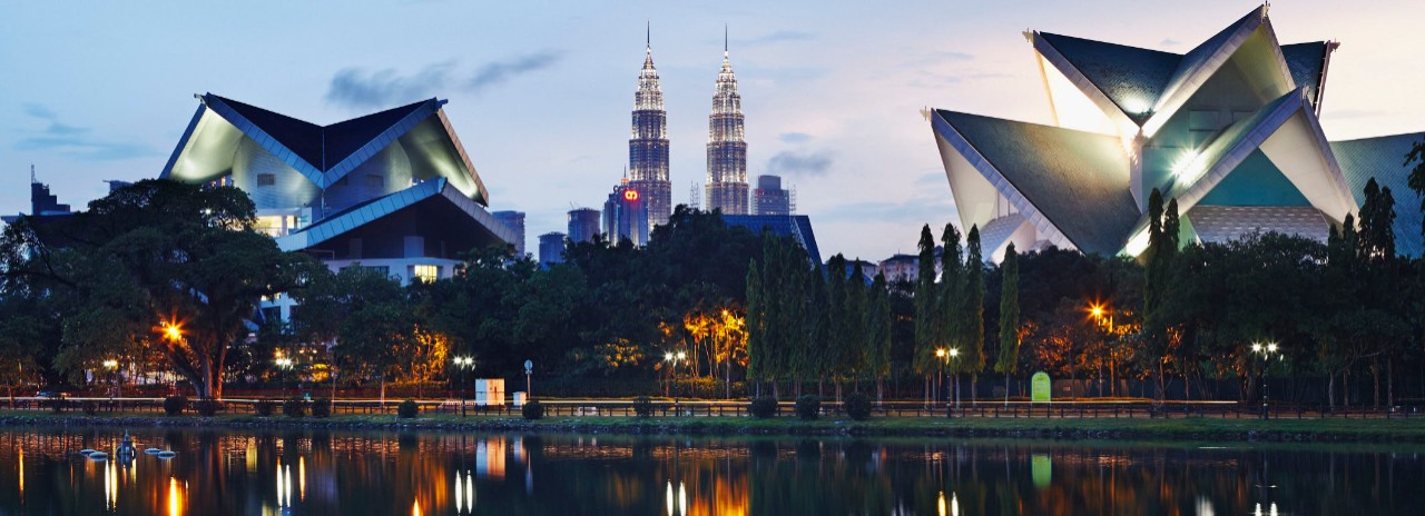 Malaysia, Selangor, Kuala Lumpur, Petronas Towers and Lake Titiwangsa