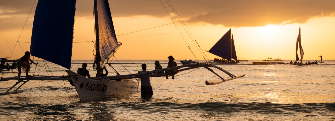 Philippines, Visayan islands, Visayas, Boracay island, 'Paraw' Boats, White Beach