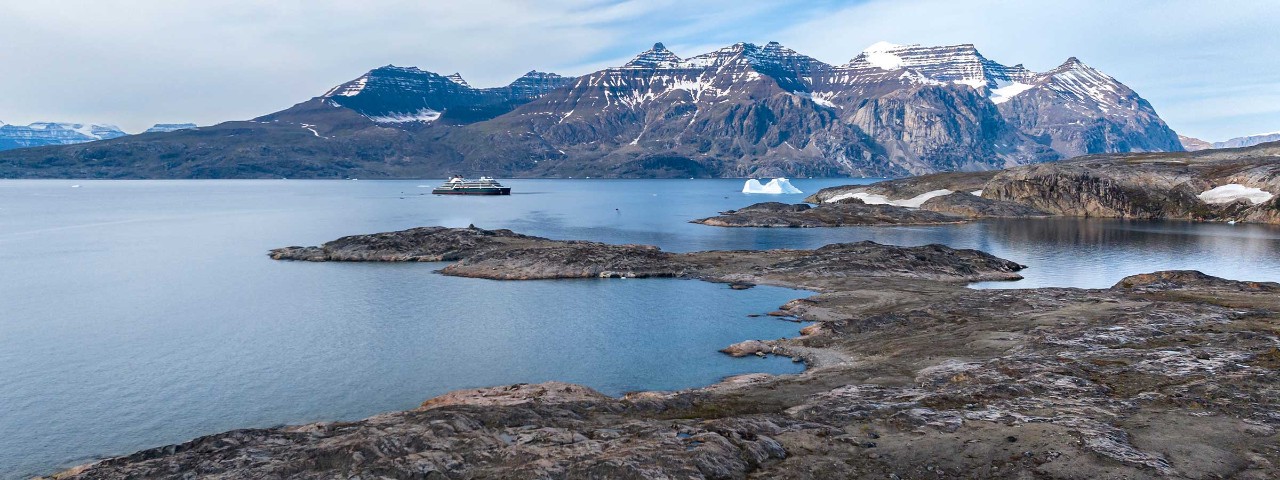 Snow capped mountains in Hekla Havn